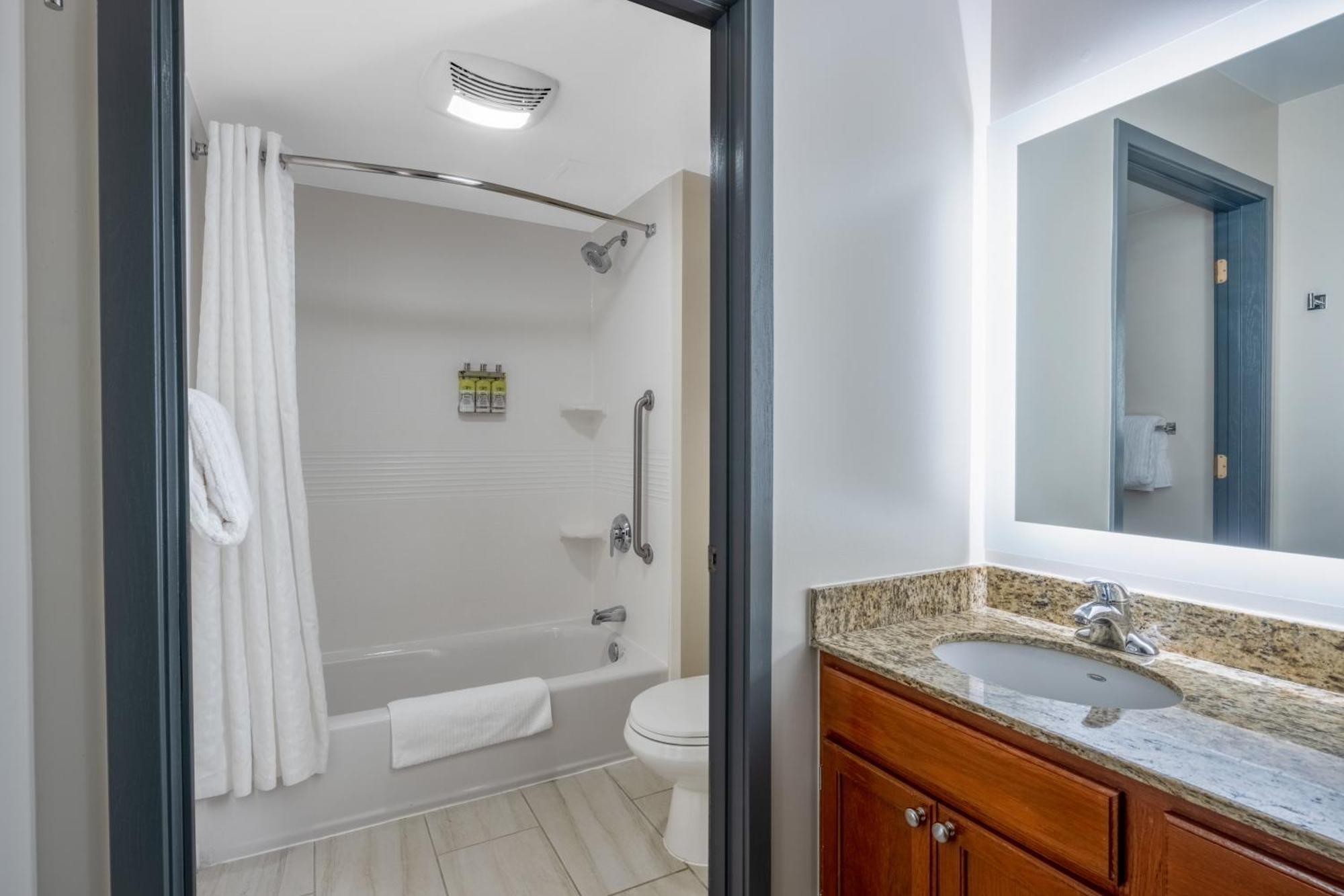 Candlewood Suites - Boston North Shore - Danvers By Ihg Екстериор снимка